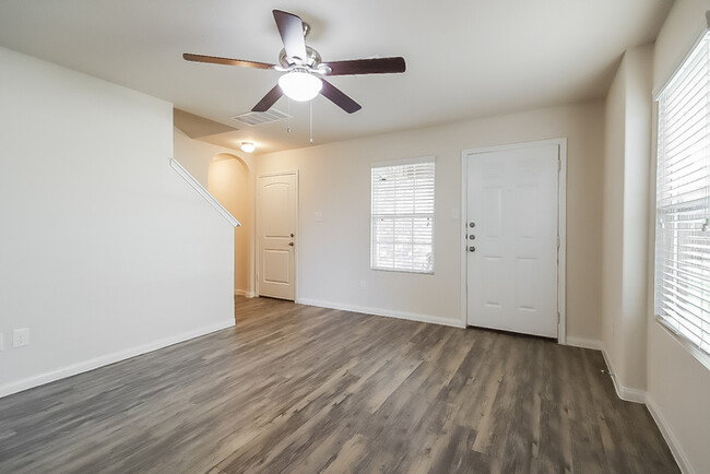 Building Photo - 24502 Volta Gardens Ct