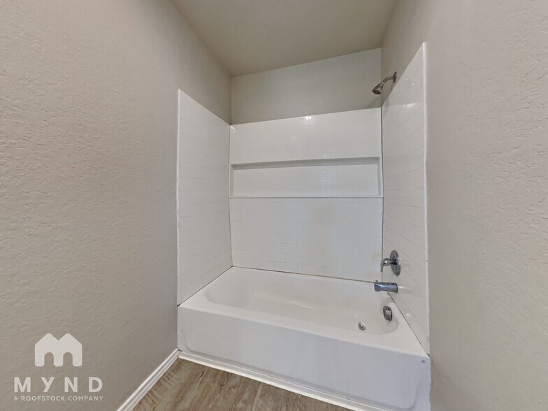 Building Photo - 4105 Asher Alley