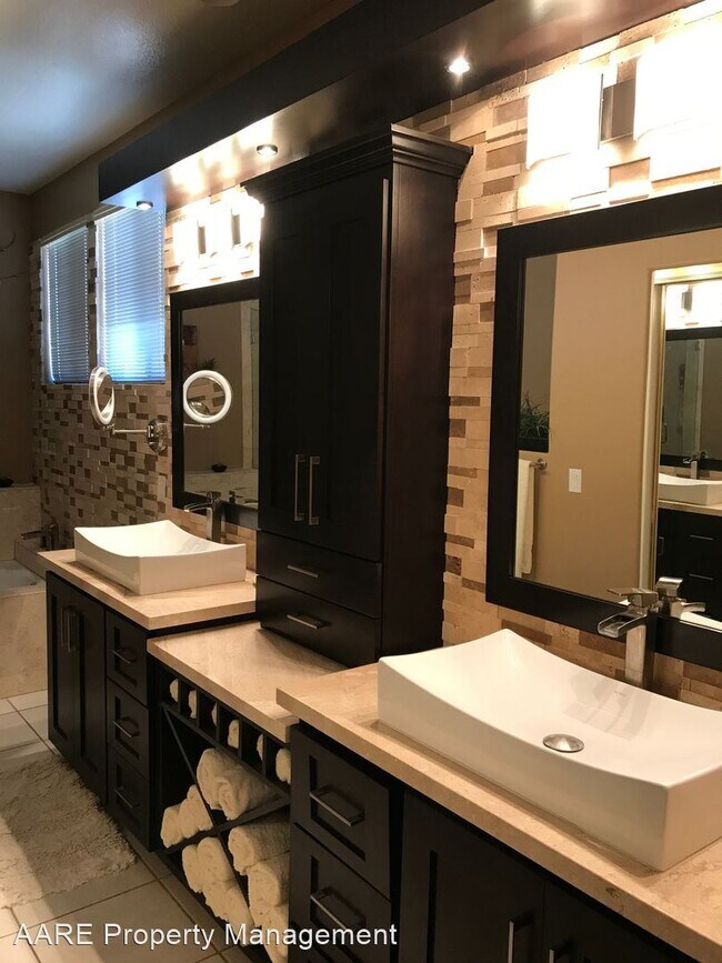 Building Photo - 2 br, 2.5 bath House - 40396 Via Estrada