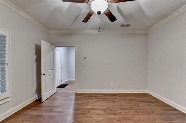 Building Photo - 350 Mystic Ridge Ln