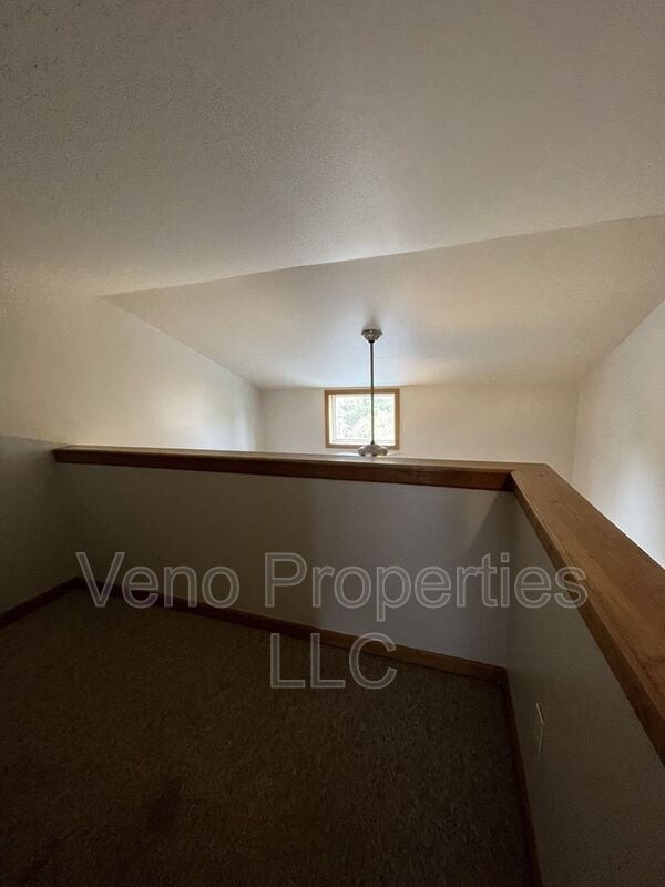 Building Photo - 12 Gas Plant Rd