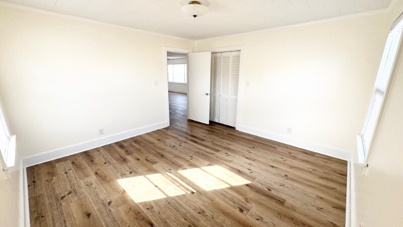 Building Photo - 3817 King St