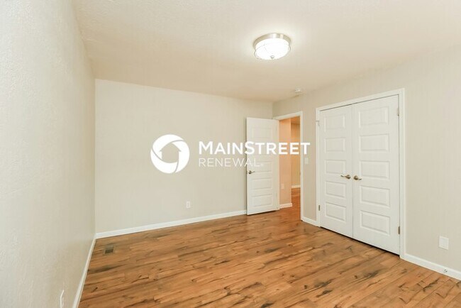 Building Photo - 4 Bedroom Pet-Friendly Home in Edmond, OK ...