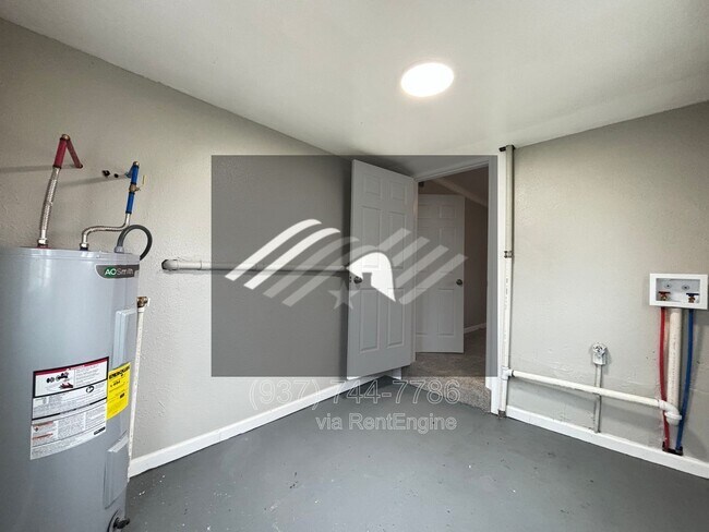 Building Photo - 4205 Riverview Ave