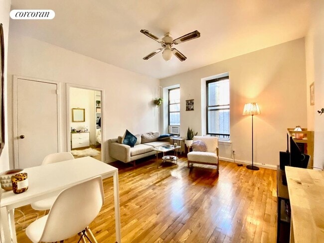 Primary Photo - 13 W 100th St