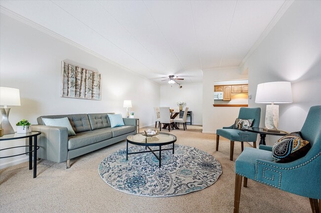 Building Photo - 100 W Butterfield Rd