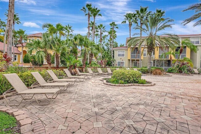 Building Photo - 5500 Bentgrass Dr