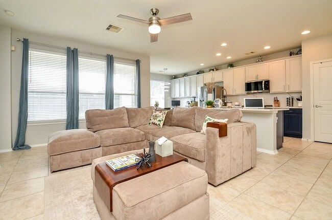 Building Photo - 9422 Herons Grove Ln