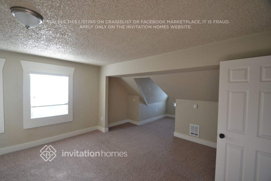 Building Photo - 1307 N Proctor St