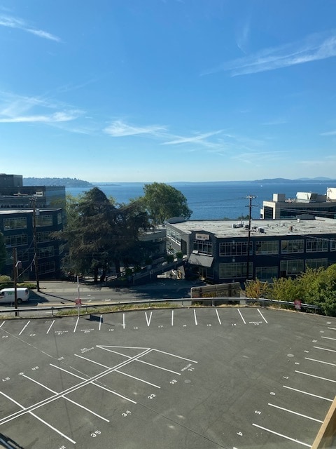 Building Photo - 123 Queen Anne Ave N