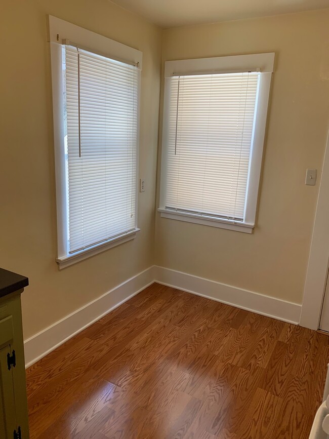 Building Photo - Cortez Hills: Large studio ready for immediate move in!
