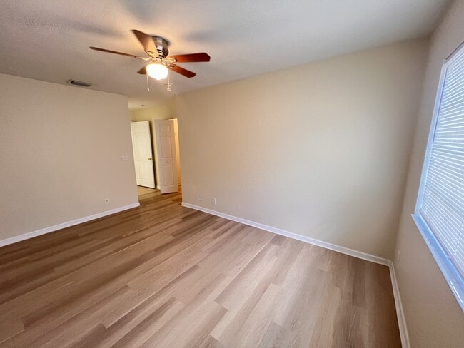 Building Photo - 3416 NW 14th Ct