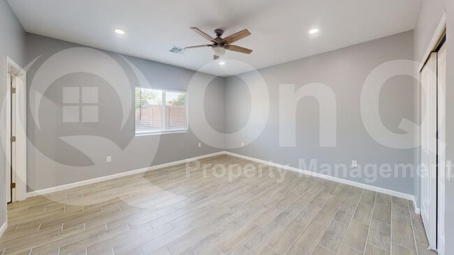 Building Photo - 11155 N 82nd Dr