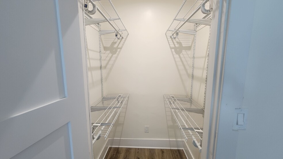 Walk in closet - 3536 W 60th St