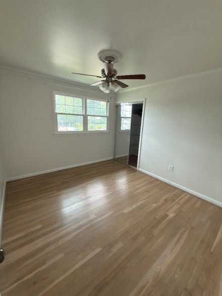 Building Photo - 6919 Rolling Rd