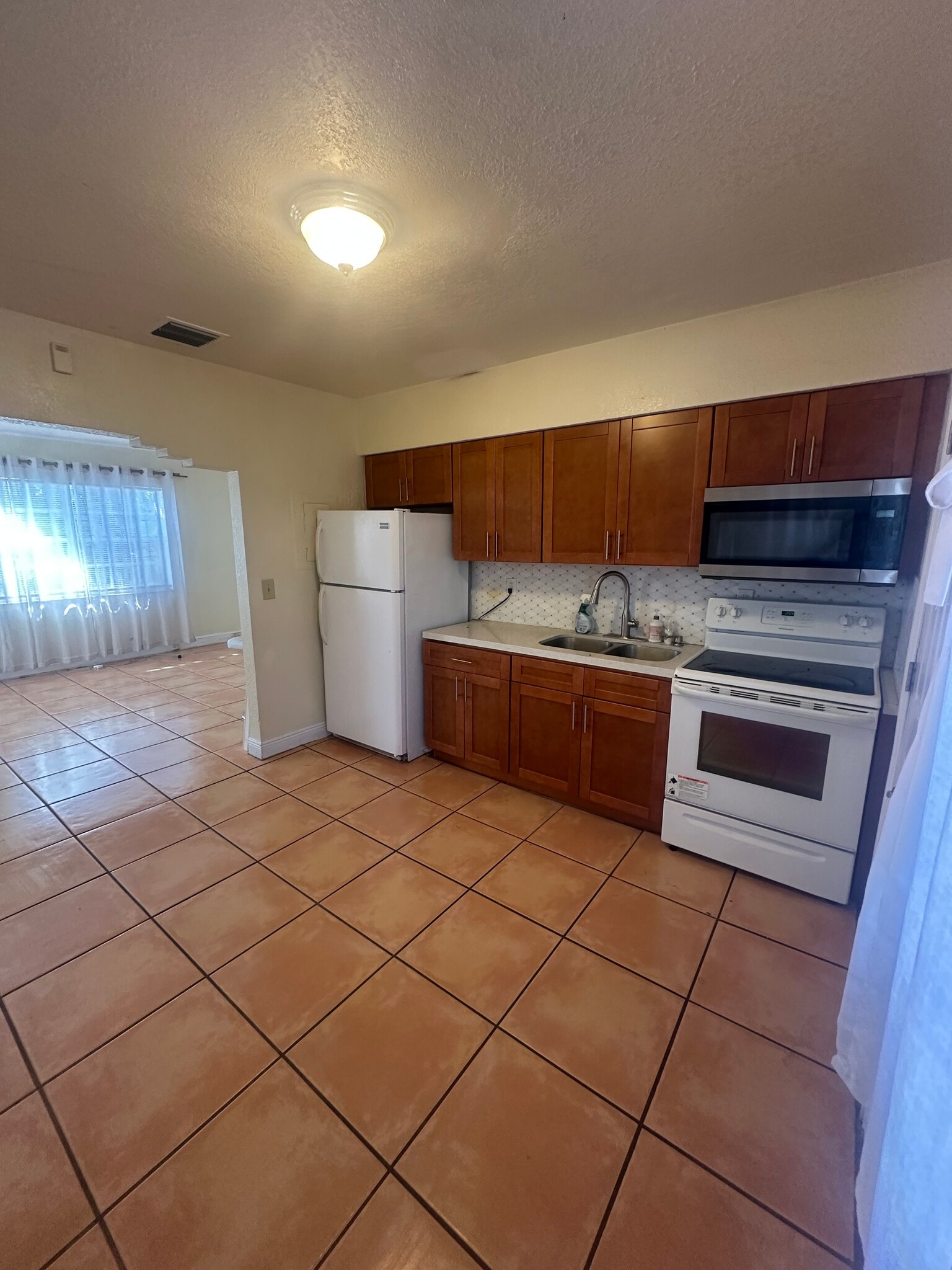 Building Photo - 1735 NW 51st St