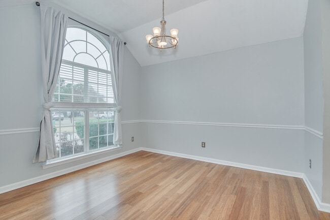 Building Photo - 529 St Julian Pl