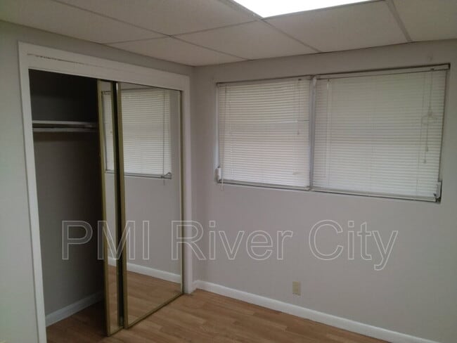 Building Photo - 2527 Emily Ln