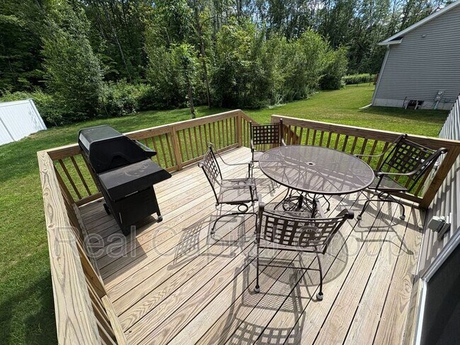 Building Photo - 43 Timber Creek Dr