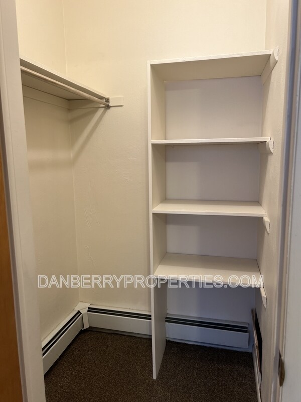 Building Photo - 3940 Jackman Rd