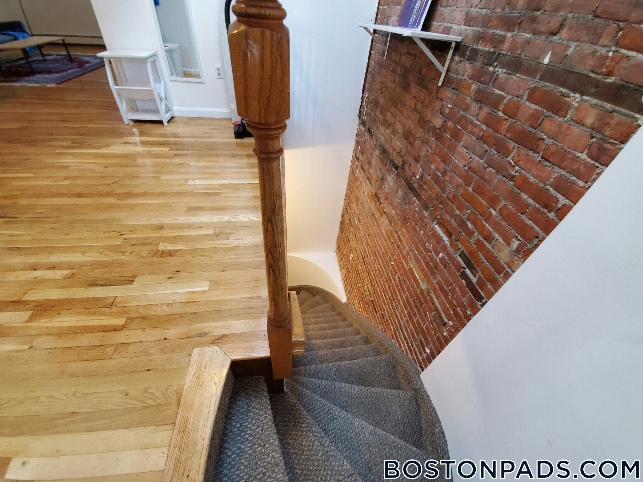 Building Photo - 168 Northampton St