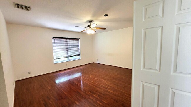 Building Photo - 4088 Lake Tahoe Cir