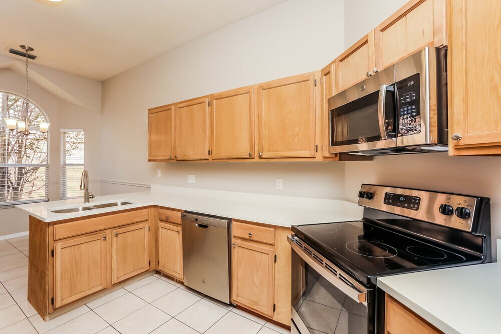 Building Photo - 2523 Dovetail Dr