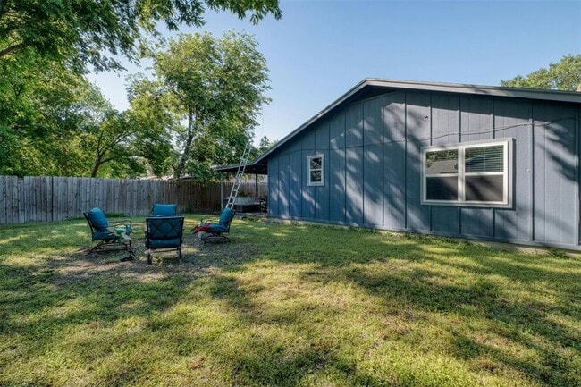 Building Photo - 5502 Burgundy Dr