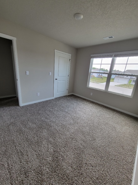 Building Photo - 4920 Copper Rdg Cir