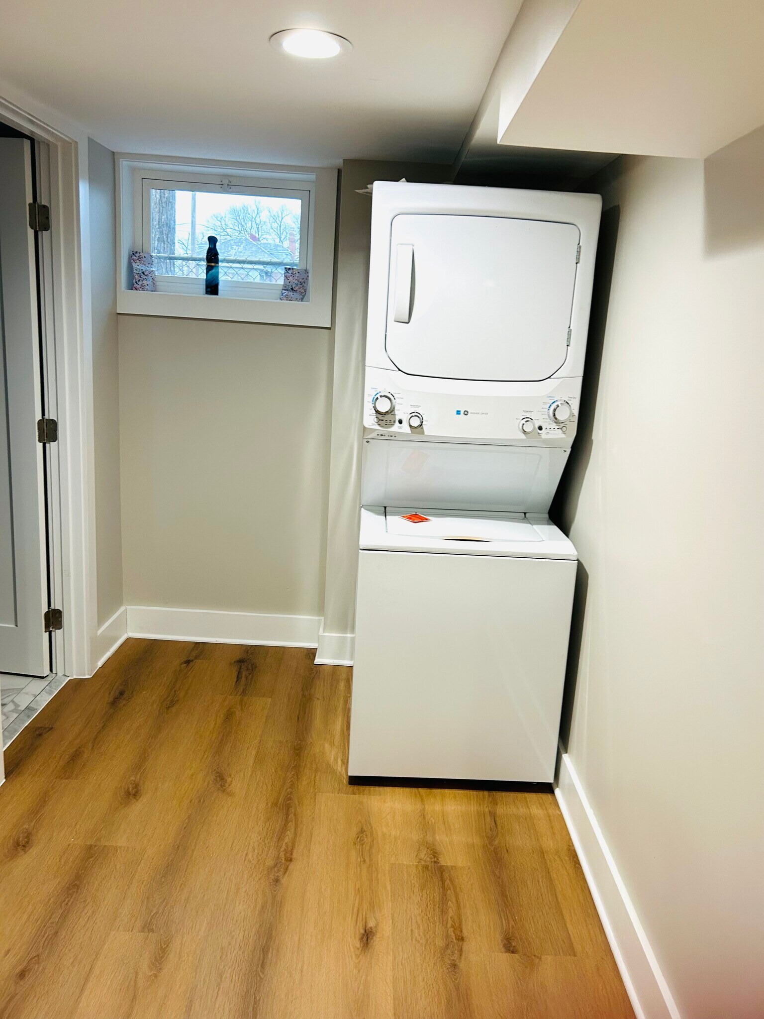 In unit washer and dryer - 1516 Hamilton St NW