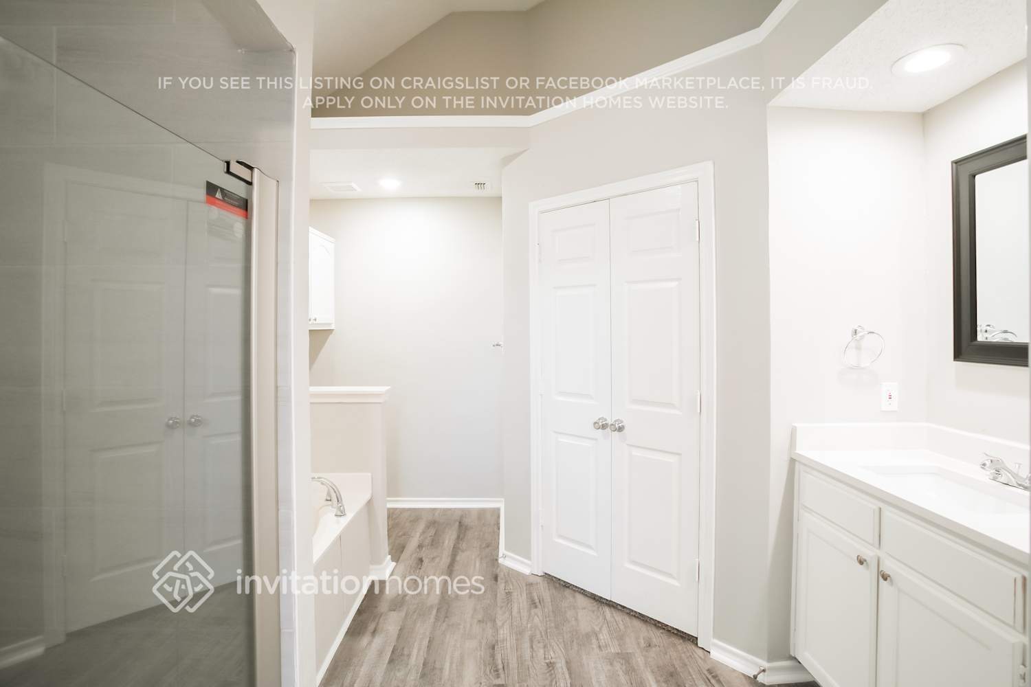 Building Photo - 934 Plantation Dr