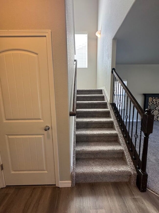 Building Photo - Nearly New 3-Bedroom Home in Beautiful Mon...