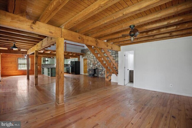 Building Photo - 2200 Blanchard Pl