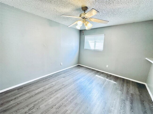 Building Photo - 3702 S 2nd St