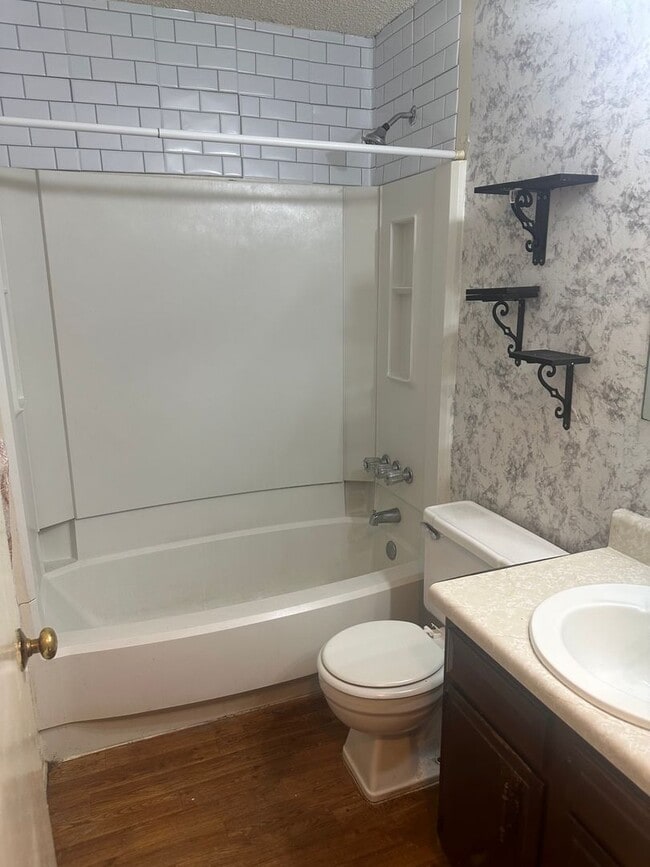 Building Photo - 3 bed 2 bath in Henrico! Yard, Central HVAC, laundry, great neighborhood!