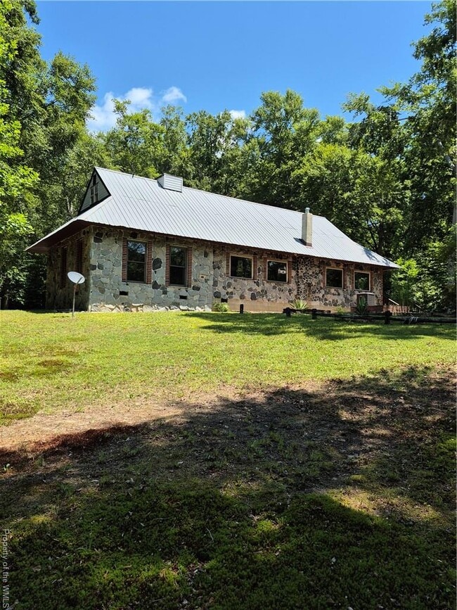Building Photo - 9050 Higgins Rd