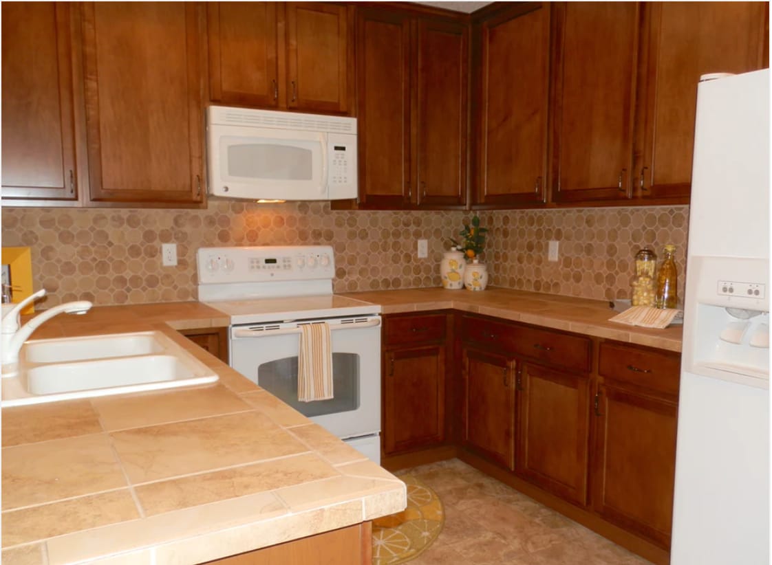 Kitchen with large cabinets and tile backsplash - 5412 Seal Alley