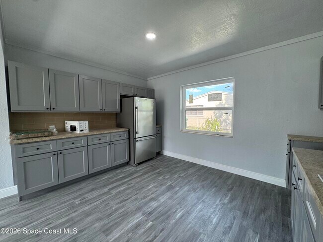 Building Photo - 508 Carolina Ave