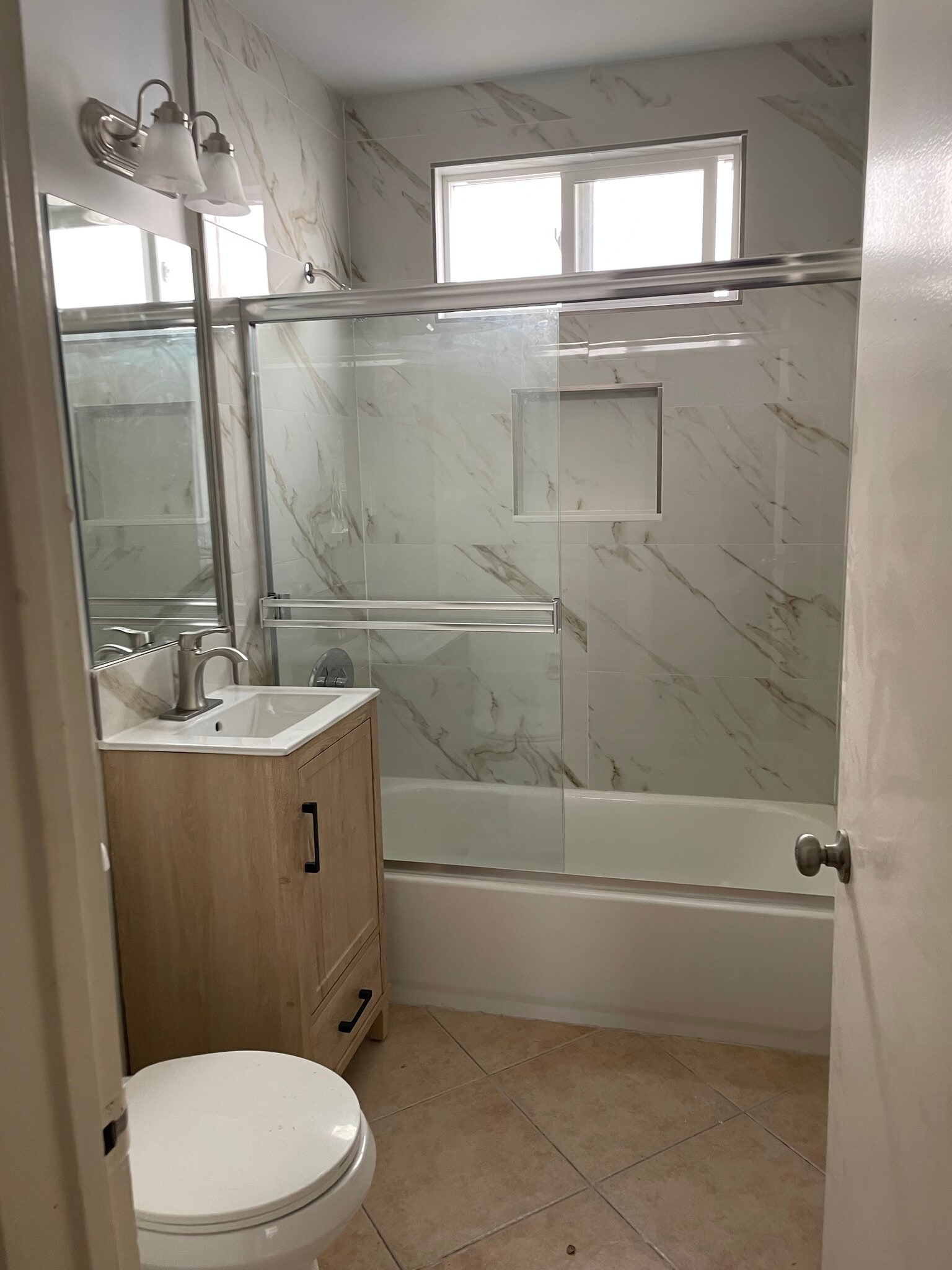 Building Photo - 8563 Colgate Ave