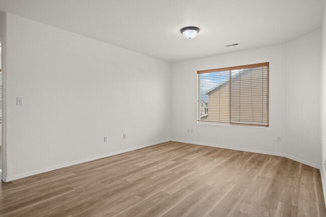 Building Photo - 2867 W 400 S