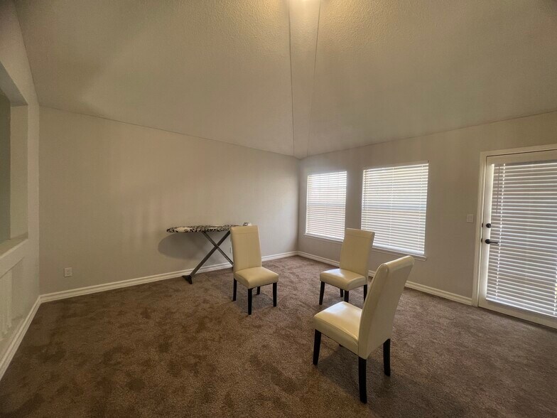Building Photo - 485 Jeweled Mesa Ct