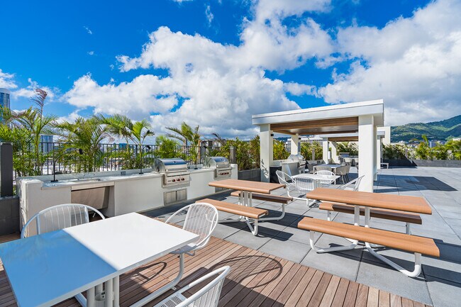 Building Photo - 629 Ke’eaumoku St