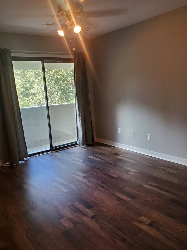 Building Photo - 2311 Treescape Dr