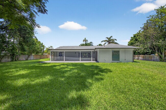 Building Photo - 280 Sulky Way