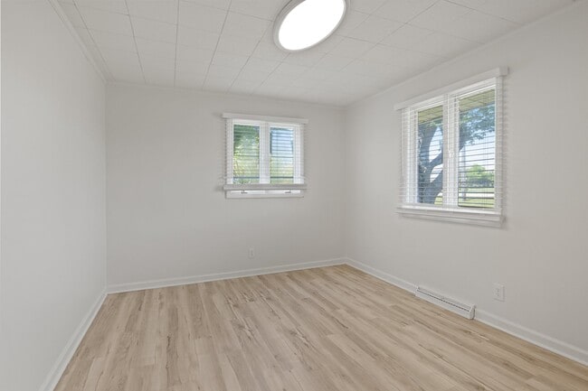 Building Photo - 4321 W Whiteland Rd