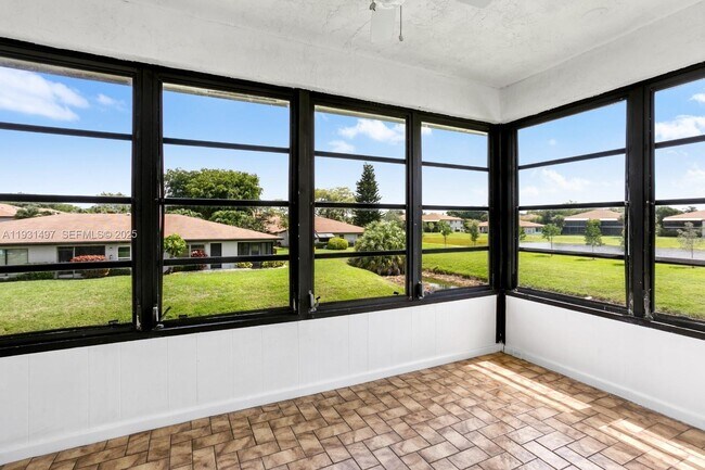 Building Photo - 13283 Pineapple Palm Ct