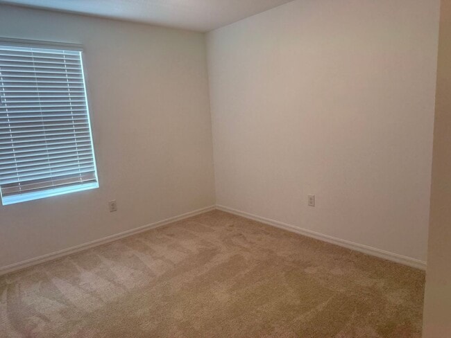 Building Photo - Artisan Lakes Townhome for rent