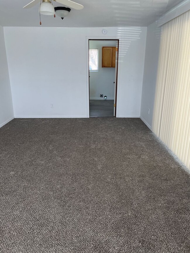 Building Photo - House for Rent!!