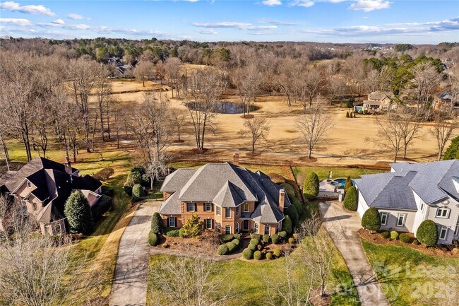 Building Photo - 13718 Robert Walker Dr