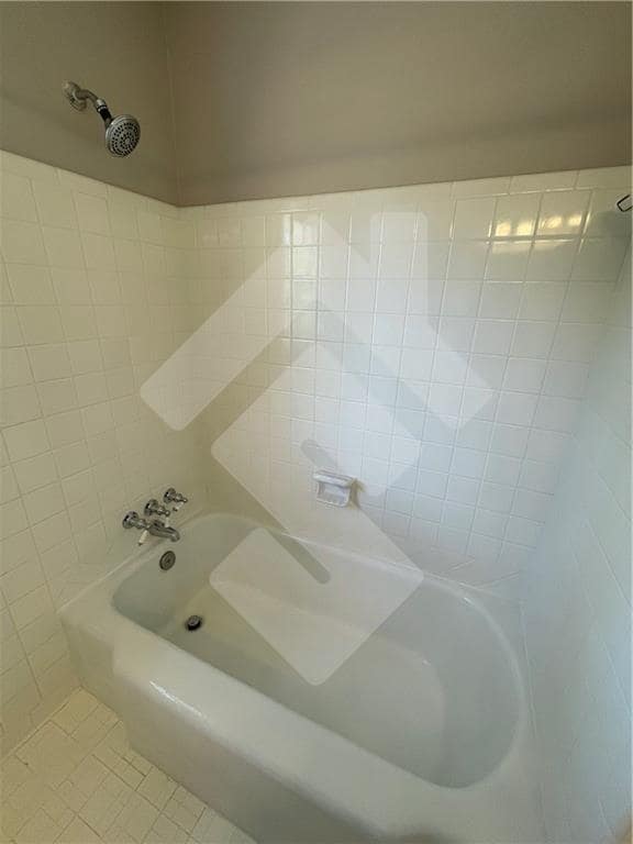 Building Photo - 9935 La View Cir